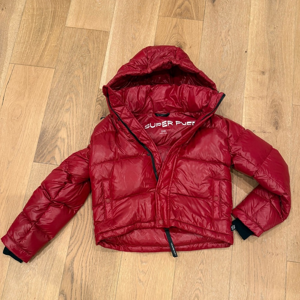 Aritzia Red Shorty Super Puff